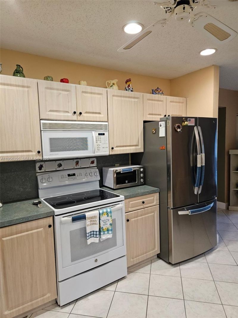 10301 Greenbriar Ct, Boca Raton, FL 33498 Photo