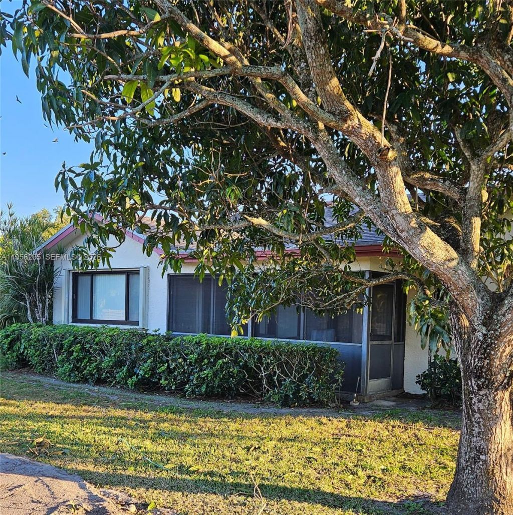 10301 Greenbriar Ct, Boca Raton, FL 33498 Photo