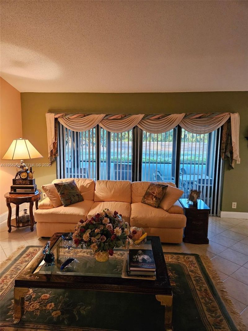 10301 Greenbriar Ct, Boca Raton, FL 33498 Photo