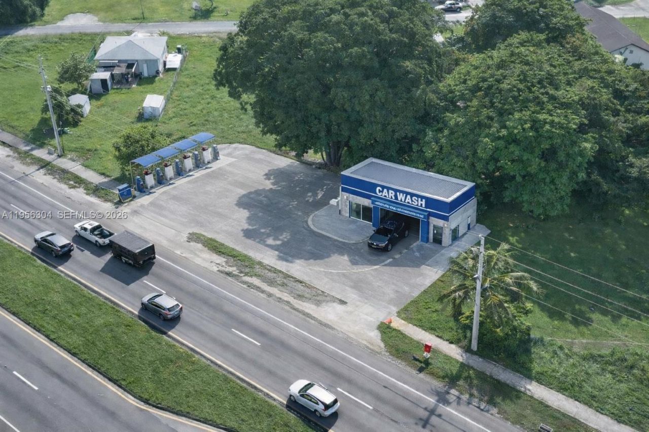 21855 S Dixie Hwy, Miami, FL 33170 Photo