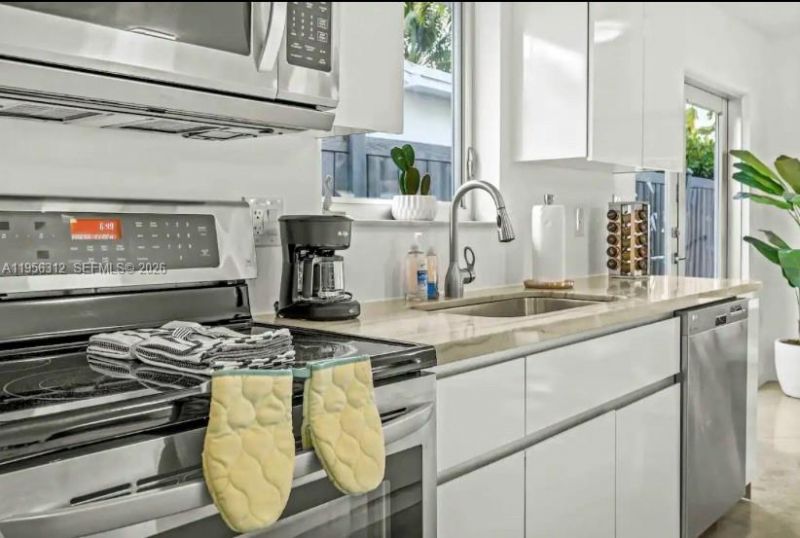 3427 Frow Ave, Miami, FL 33133 Photo