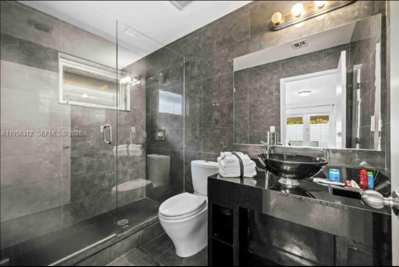 3427 Frow Ave, Miami, FL 33133 Photo