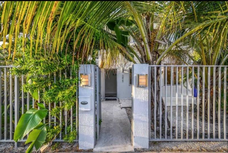 3427 Frow Ave, Miami, FL 33133 Photo