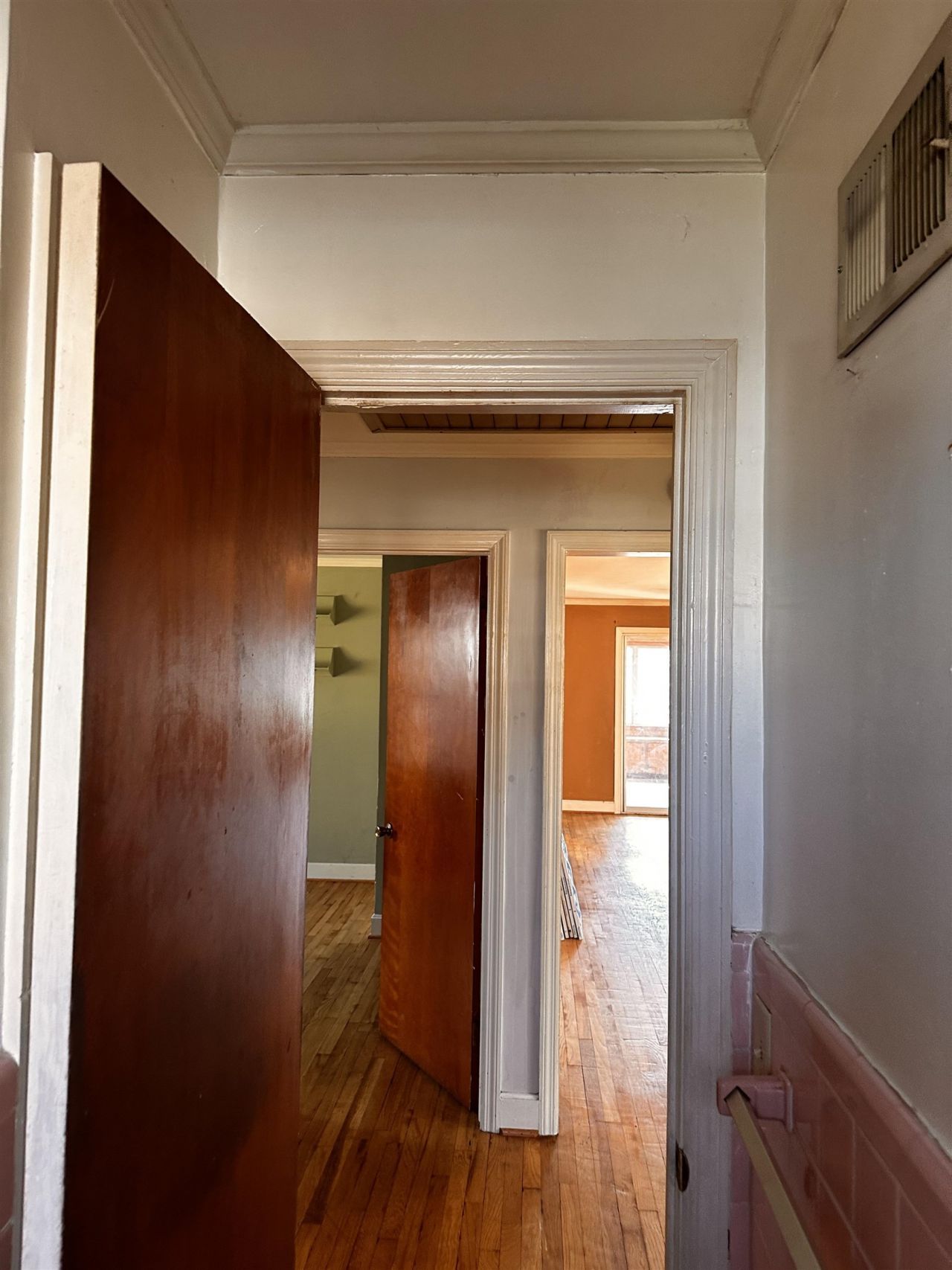 4337 Ellis Ave. Photo 10