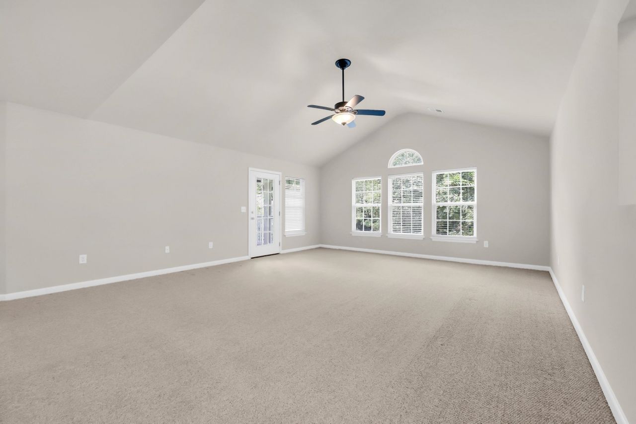 4645 Fringetree Dr. Photo 13