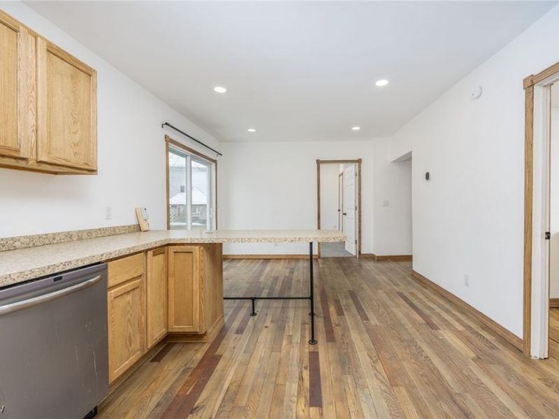 395 Main Street, Waterford, OH 45786 Photo 14