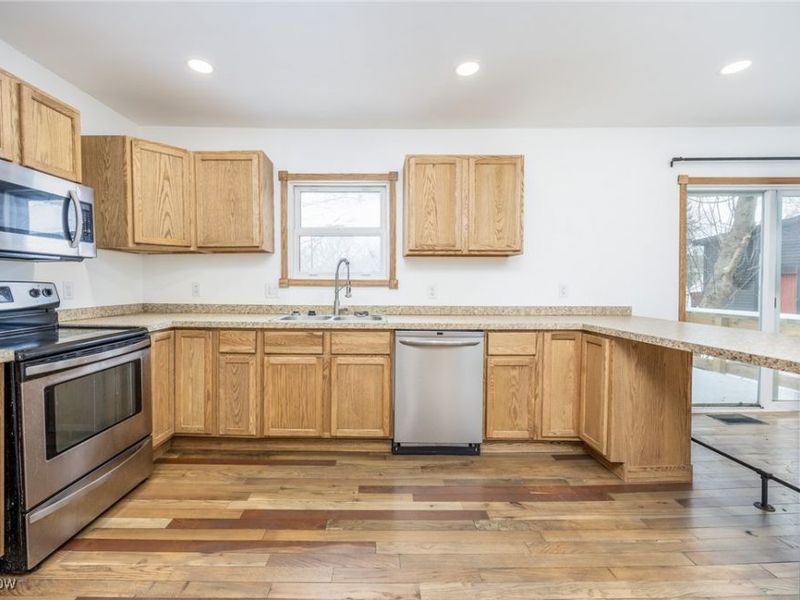 395 Main Street, Waterford, OH 45786 Photo 15