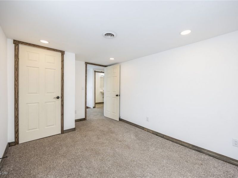 395 Main Street, Waterford, OH 45786 Photo 23