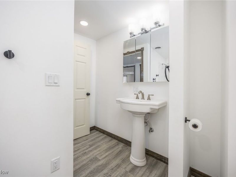 395 Main Street, Waterford, OH 45786 Photo 28