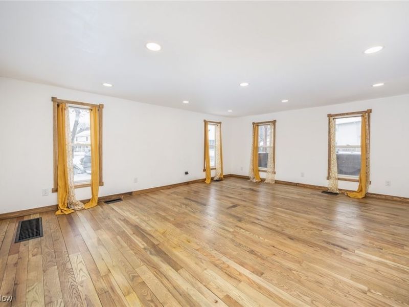 395 Main Street, Waterford, OH 45786 Photo 6