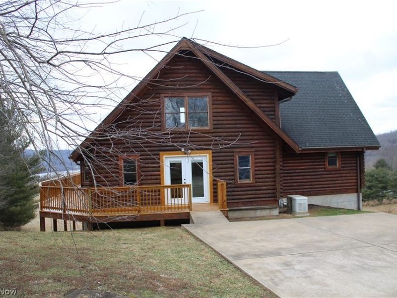 170 Fred Smith Road, New Matamoras, OH 45767 Photo 2