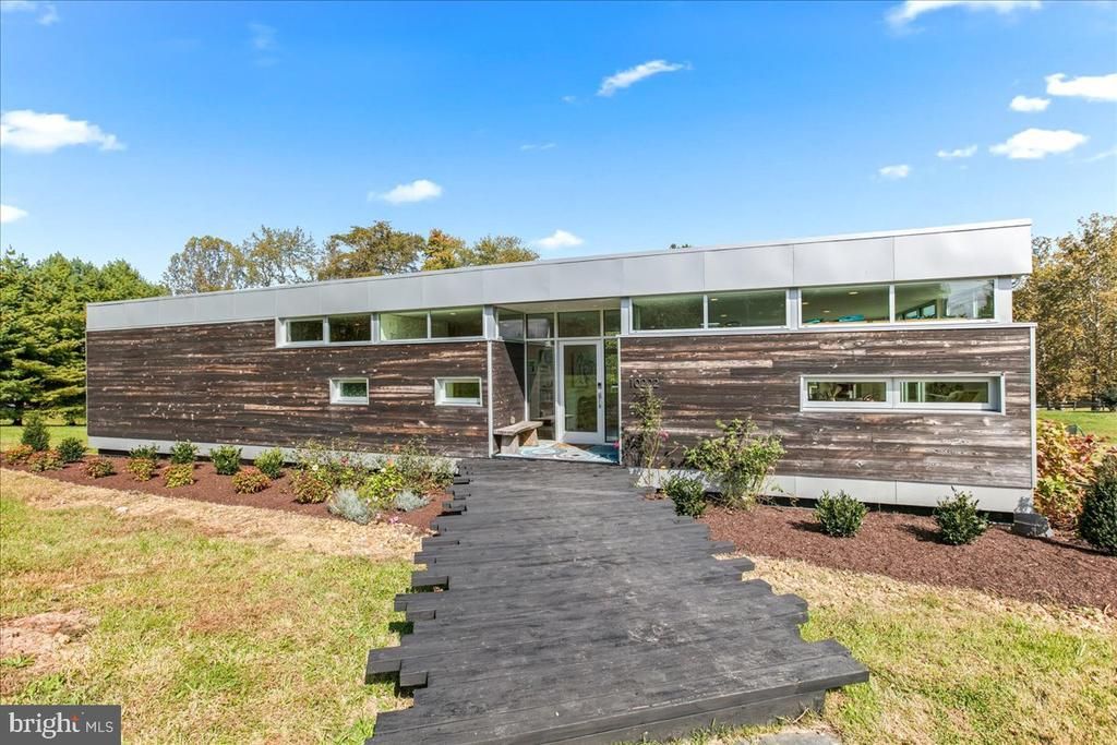 10222 Van Thompson Road, Fairfax Station, VA 22039 Main Photo