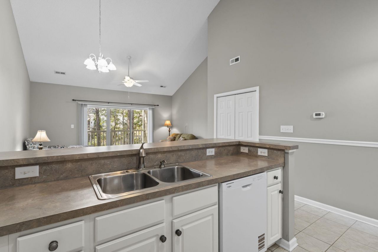 142 Scotch Broom Dr. Photo 6