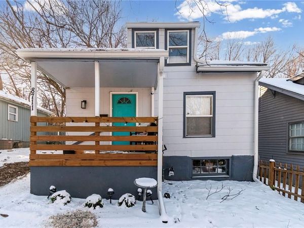 8711 E Smart Avenue, Independence, MO 64053