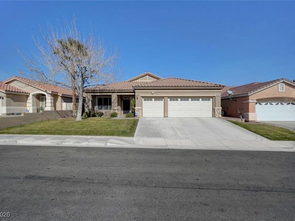 9292 Snow Flower Avenue, Las Vegas, NV 89147