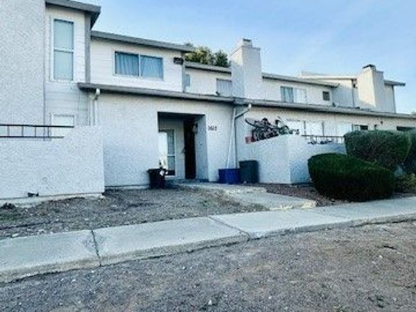 1612 Justin Place , Henderson, NV 89011