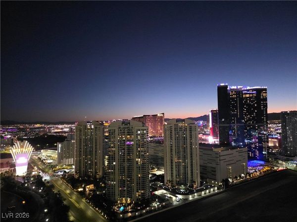 222 Karen Avenue, Unit 4305, Las Vegas, NV 89109