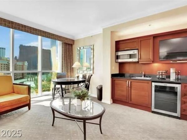 145 E Harmon Avenue , Unit 409, Las Vegas, NV 89109