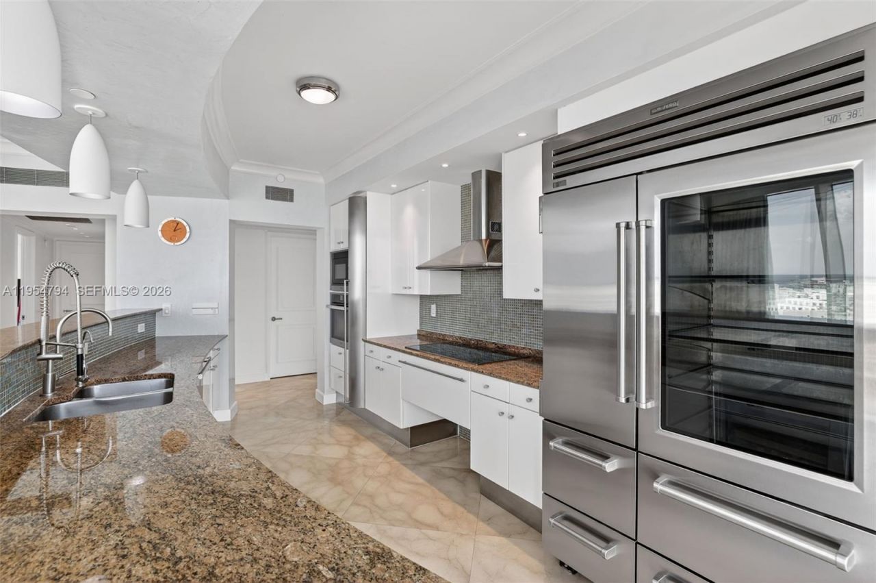 1000 S Pointe Dr, Unit 1501, Miami Beach, FL 33139 Photo