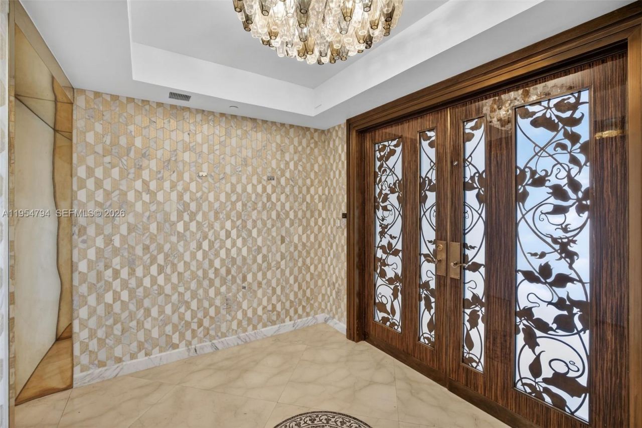 1000 S Pointe Dr, Unit 1501, Miami Beach, FL 33139 Photo