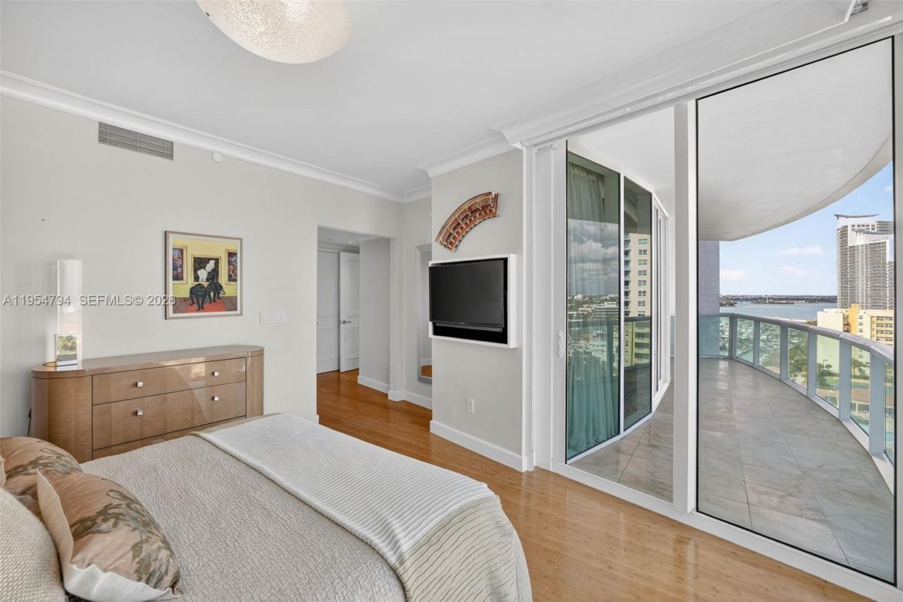 1000 S Pointe Dr, Unit 1501, Miami Beach, FL 33139 Photo