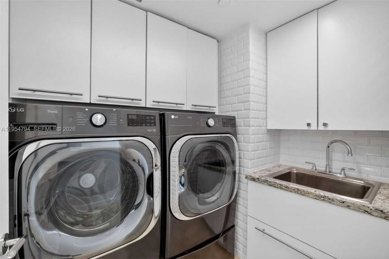 1000 S Pointe Dr, Unit 1501, Miami Beach, FL 33139 Photo