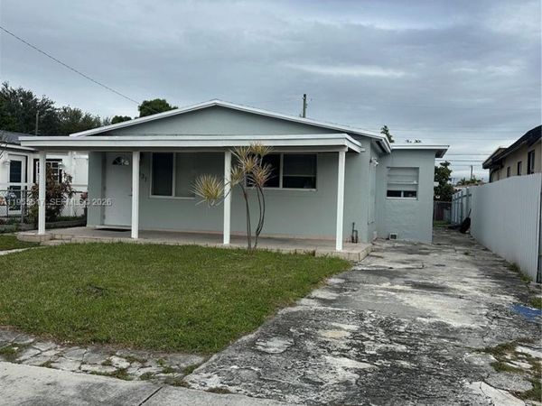 331 W 17th St, Hialeah, FL 33010