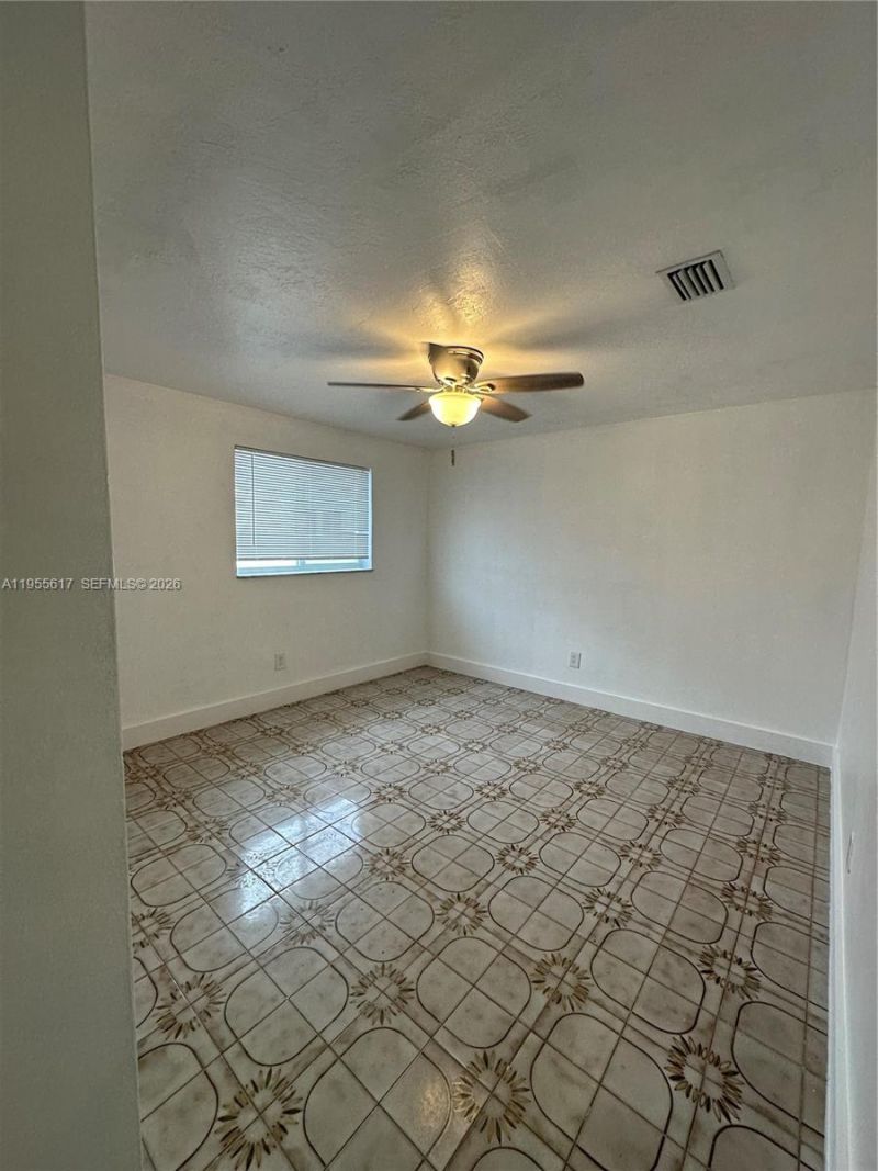 331 W 17th St, Hialeah, FL 33010 Photo