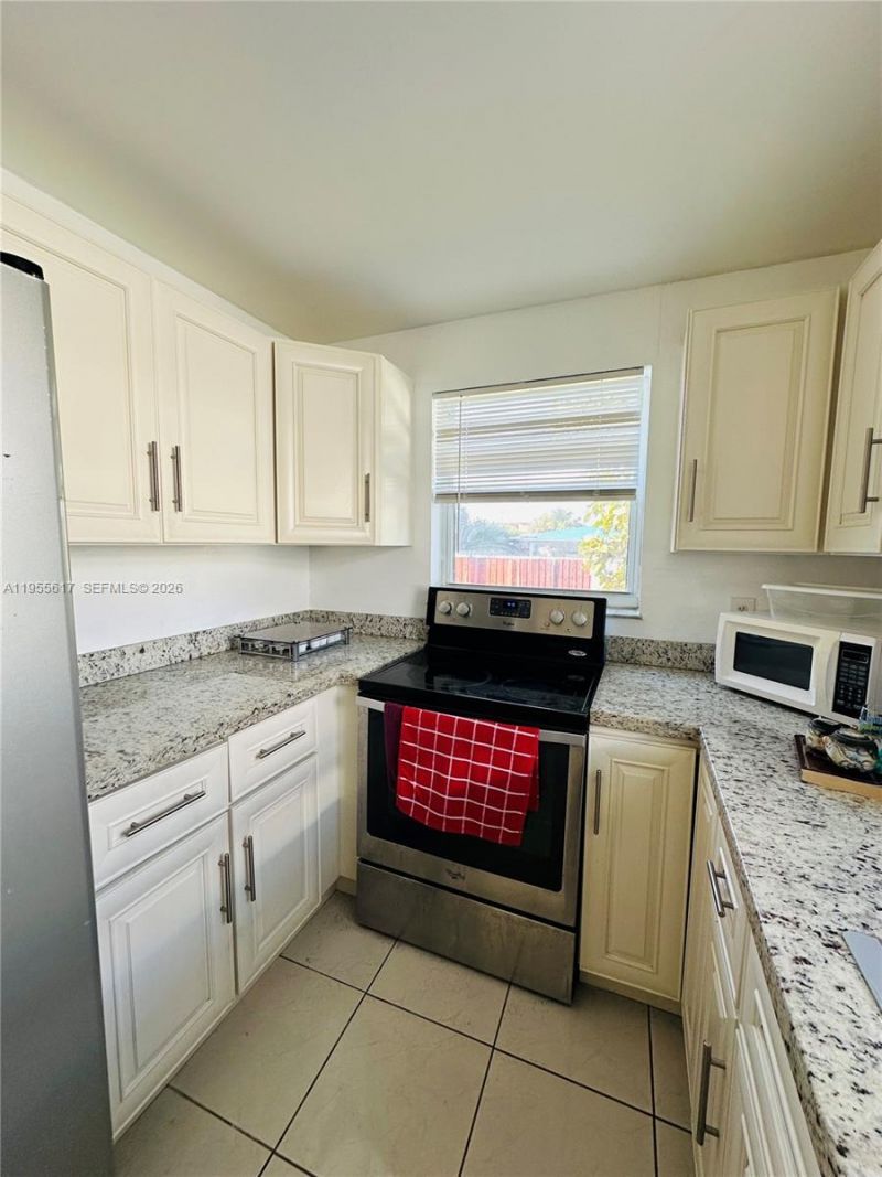 331 W 17th St, Hialeah, FL 33010 Photo