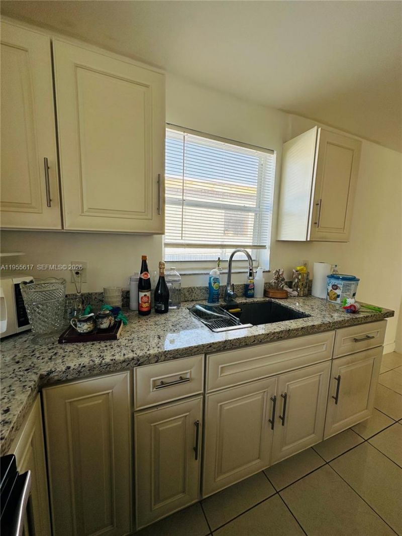 331 W 17th St, Hialeah, FL 33010 Photo