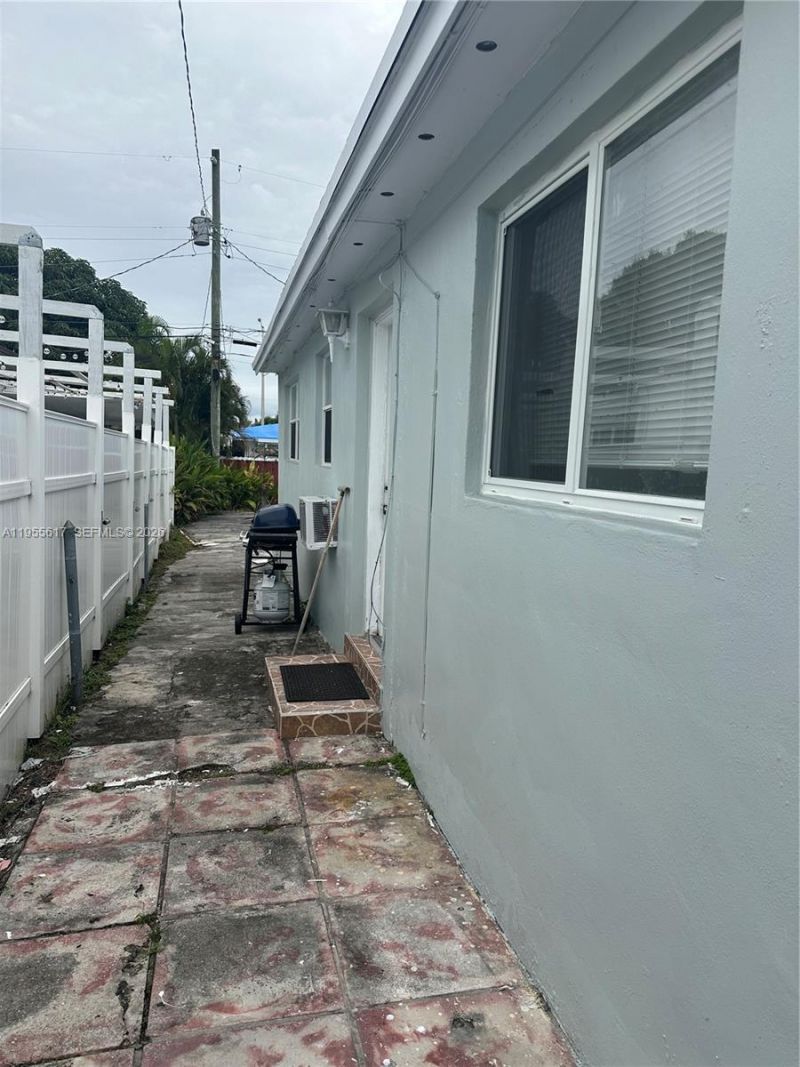 331 W 17th St, Hialeah, FL 33010 Photo
