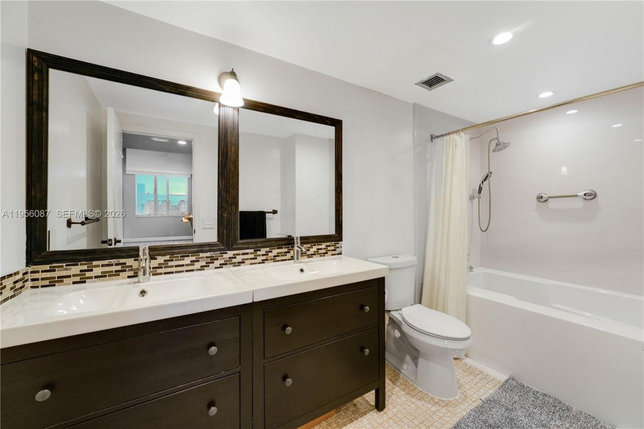 3850 Washington St, Unit 702, Hollywood, FL 33021 Photo