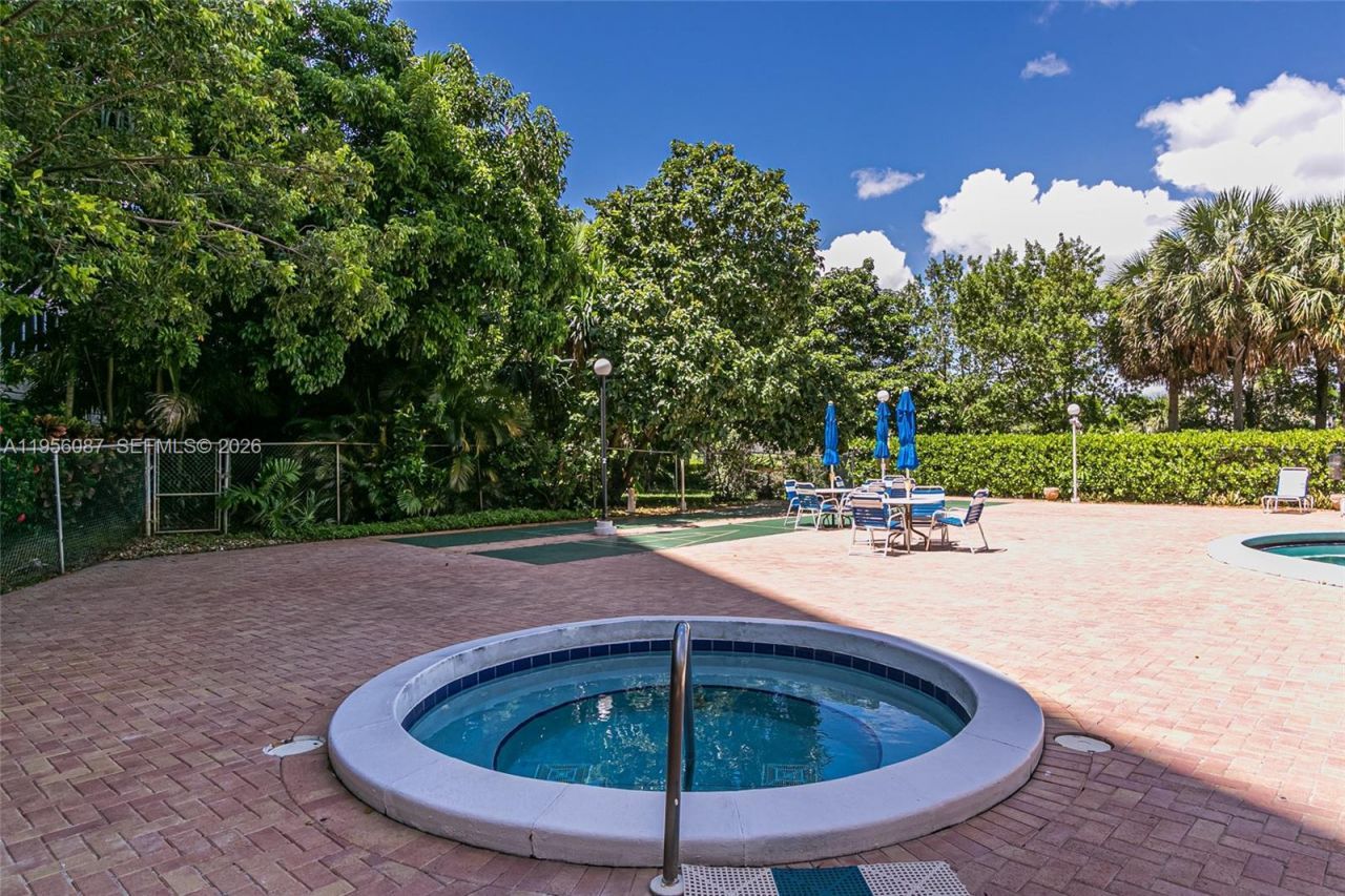 3850 Washington St, Unit 702, Hollywood, FL 33021 Photo