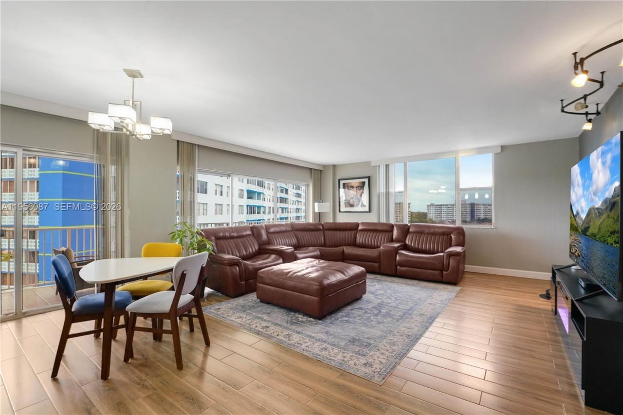 3850 Washington St, Unit 702, Hollywood, FL 33021 Photo