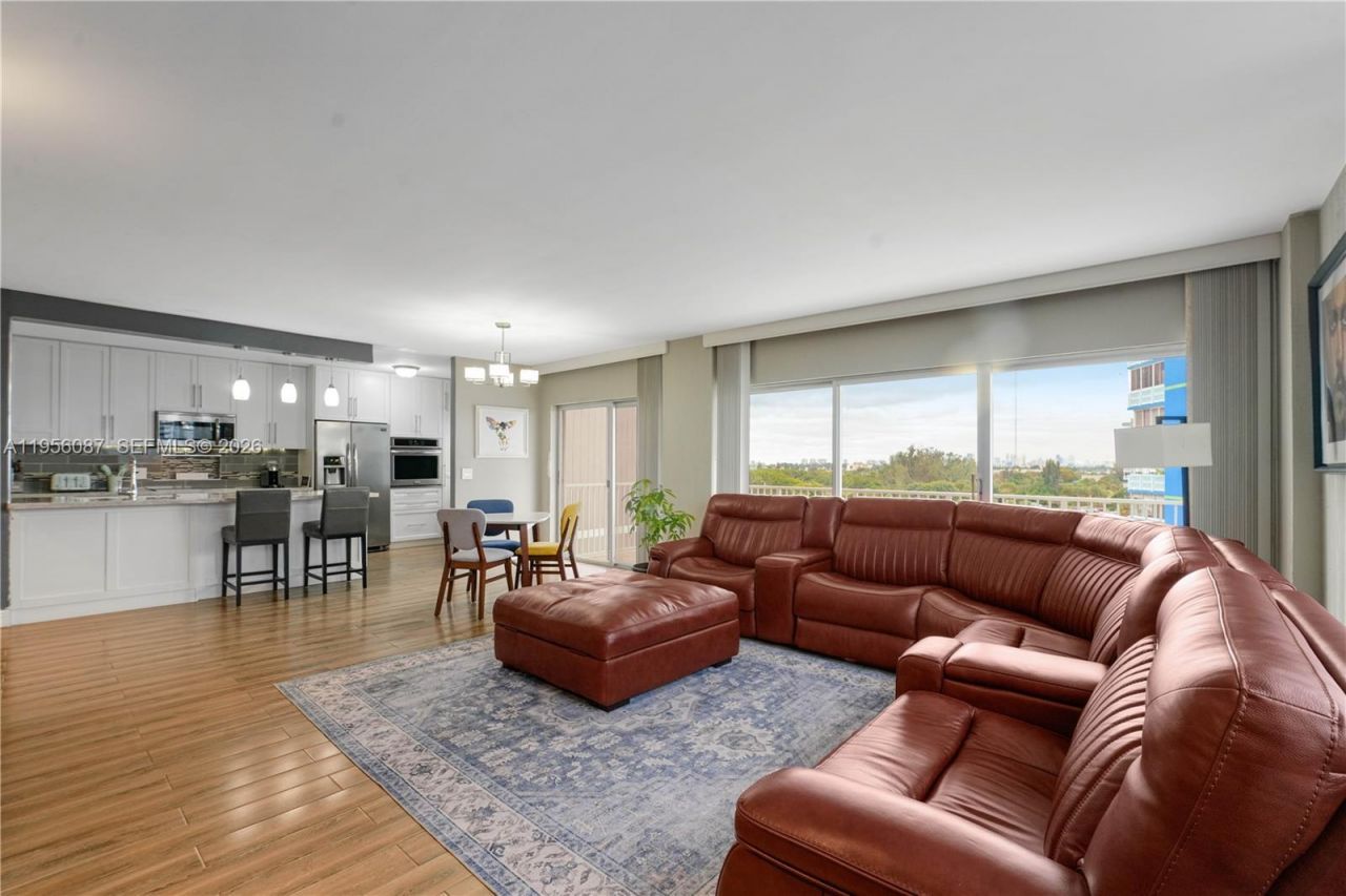 3850 Washington St, Unit 702, Hollywood, FL 33021 Photo