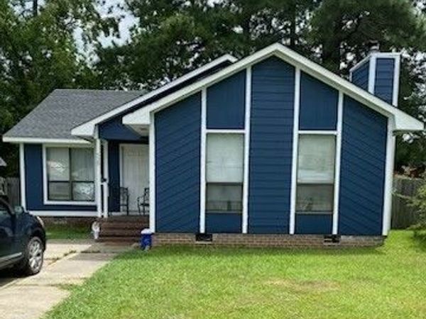 529 Auburndale Lane , Fayetteville, NC 28314