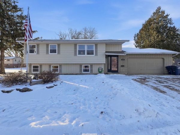 238 South Street, Juneau, WI 53039