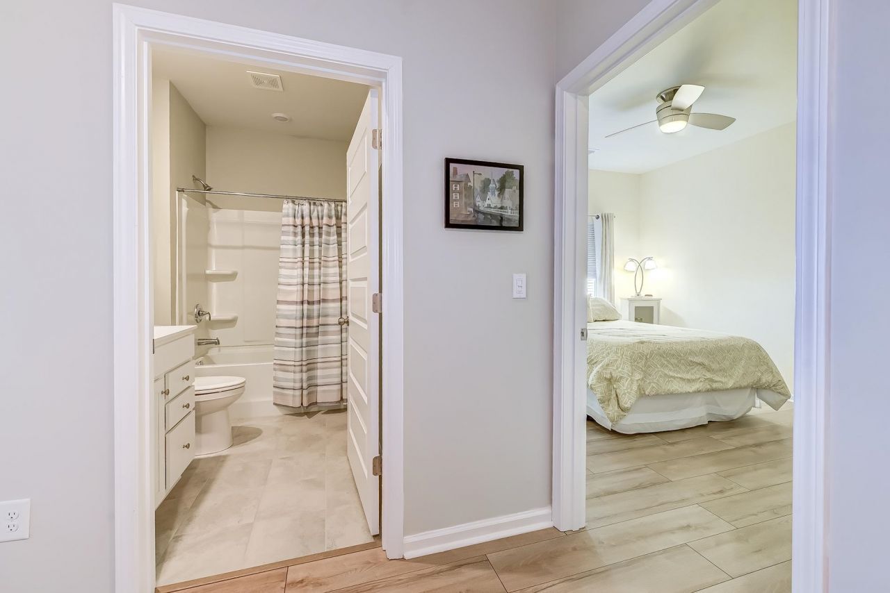 3016 Sistine St. Photo 6