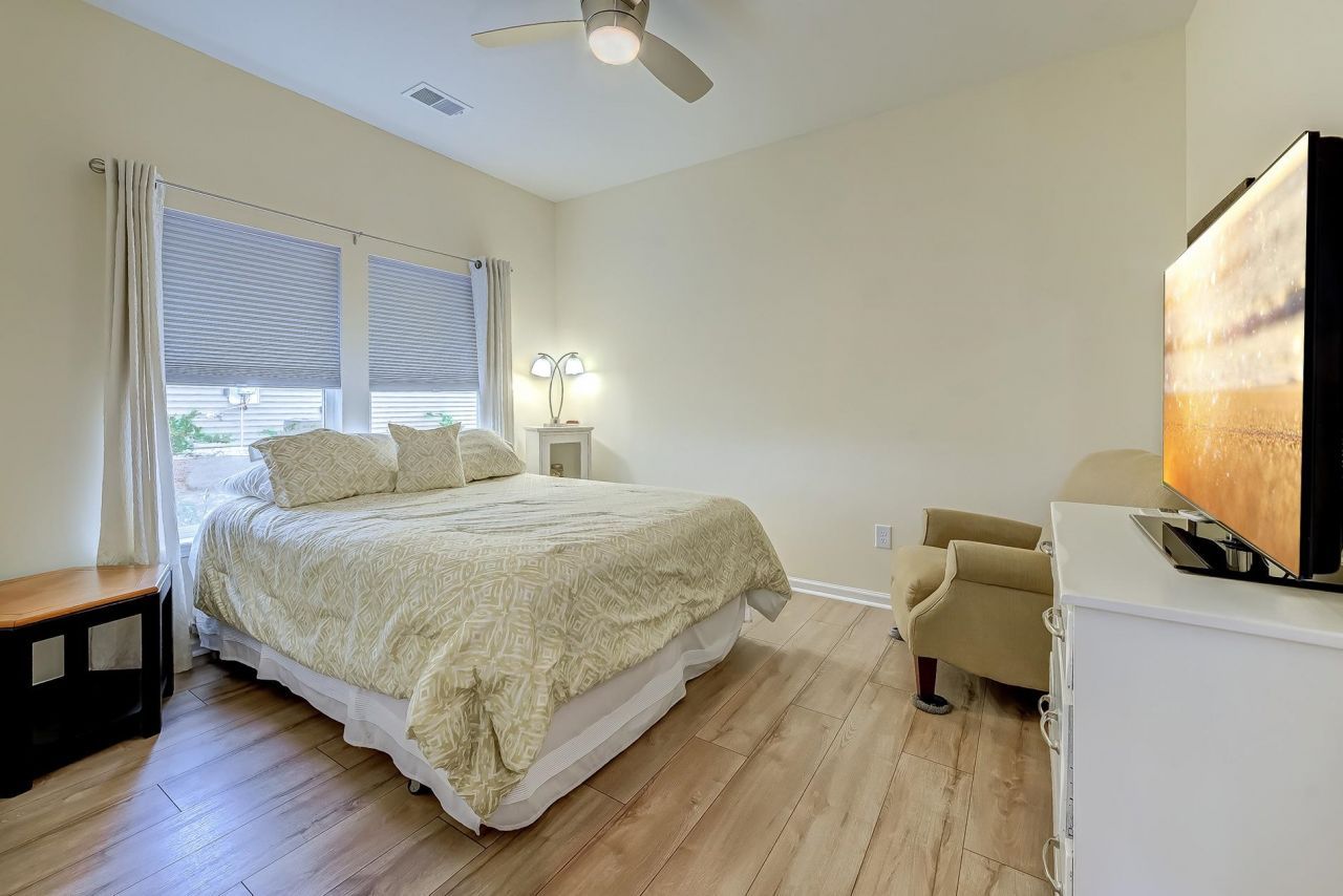 3016 Sistine St. Photo 7