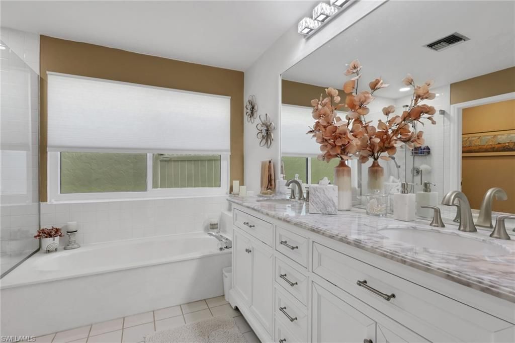 805 Reef Point Cir, Naples, FL 34108 Photo