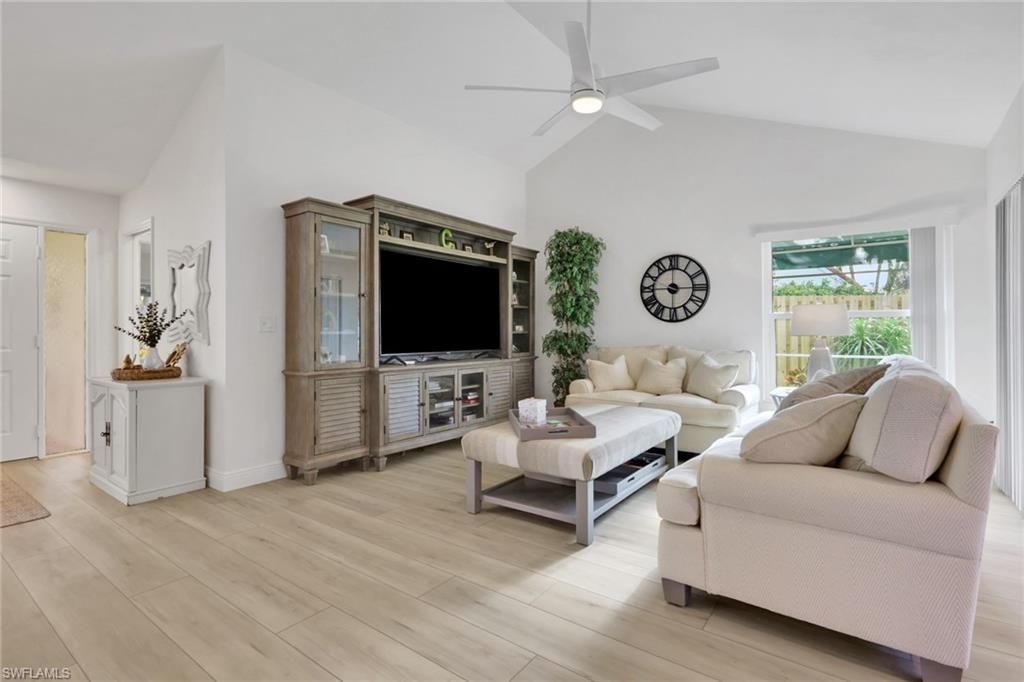 805 Reef Point Cir, Naples, FL 34108 Photo