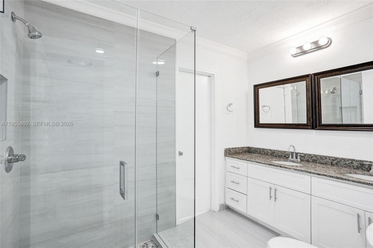 8649 W Long Acre Dr, Miramar, FL 33025 Photo