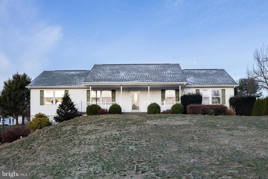 12 Sajer Road, Pottsville, PA 17901 Main Photo