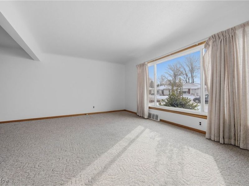 28759 Forest Road, Willowick, OH 44095 Photo 10