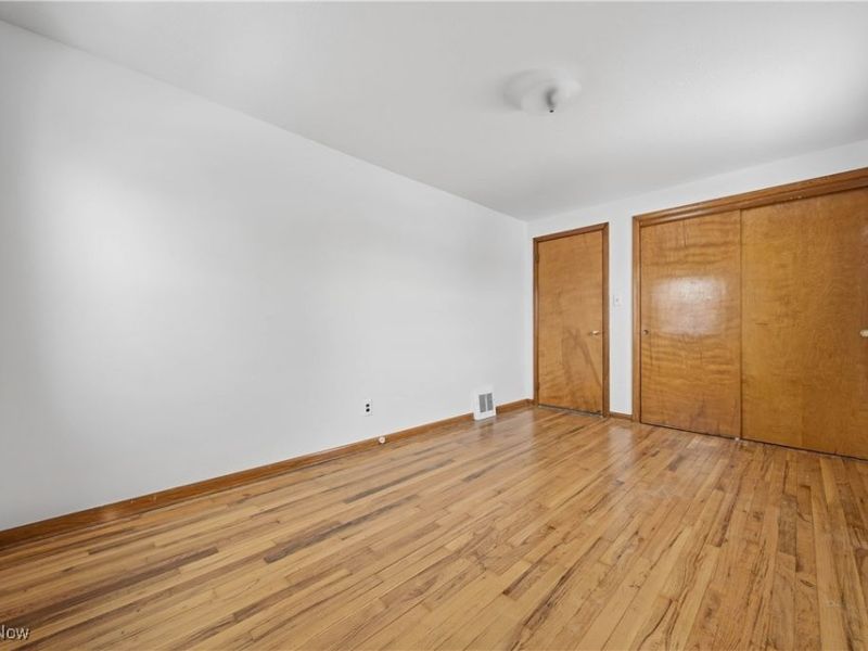 28759 Forest Road, Willowick, OH 44095 Photo 21