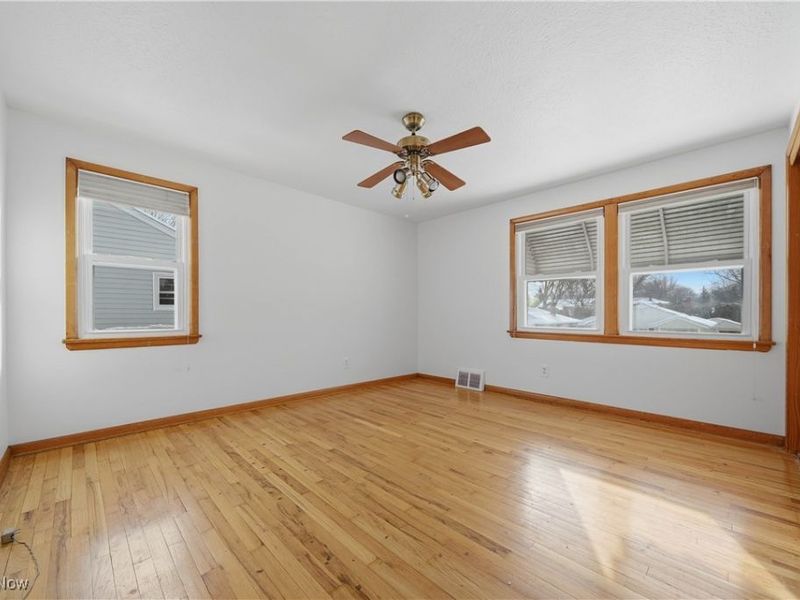 28759 Forest Road, Willowick, OH 44095 Photo 24