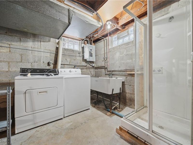 28759 Forest Road, Willowick, OH 44095 Photo 33