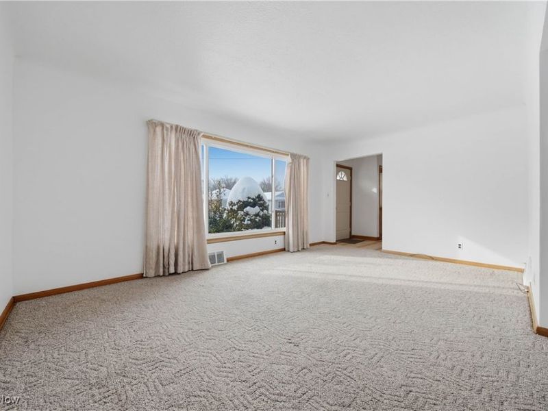 28759 Forest Road, Willowick, OH 44095 Photo 9