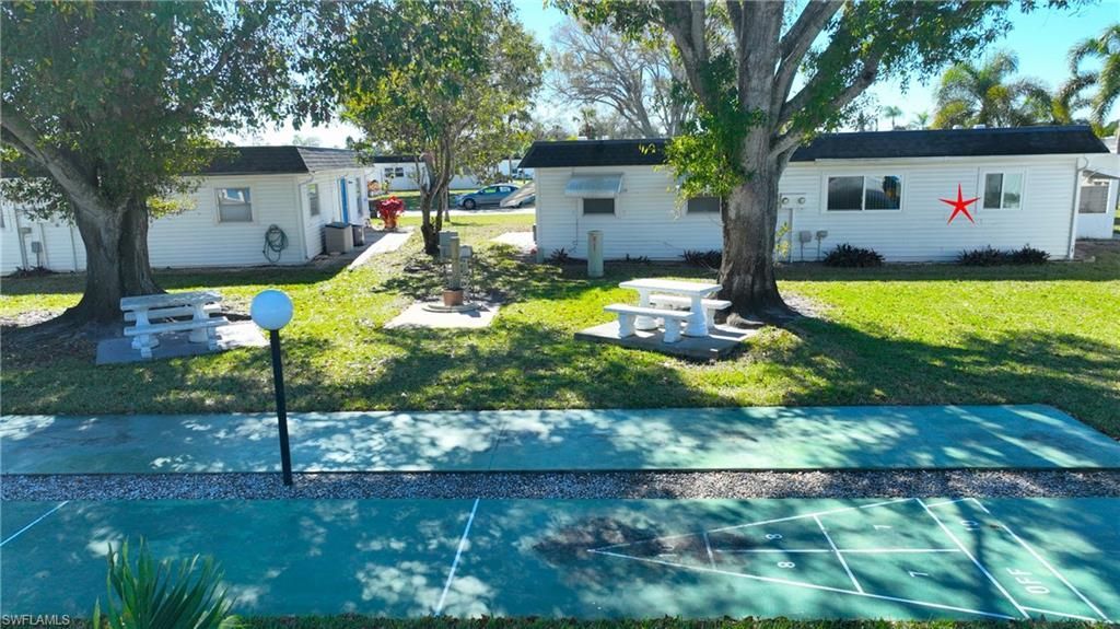 13 Hamlin Ct, Lehigh Acres, FL 33936 Photo