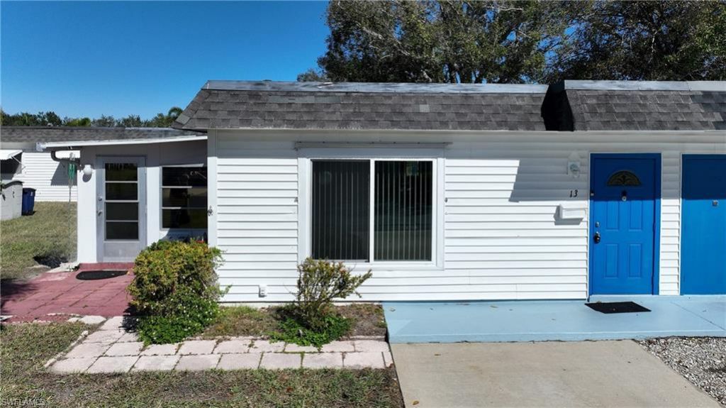 13 Hamlin Ct, Lehigh Acres, FL 33936 Photo